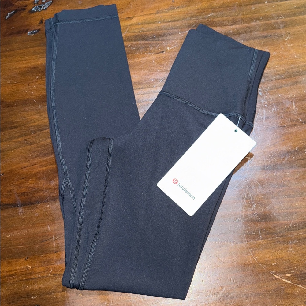 NEW LULULEMON ALIGN™ HIGH-RISE PANT 25”🍋